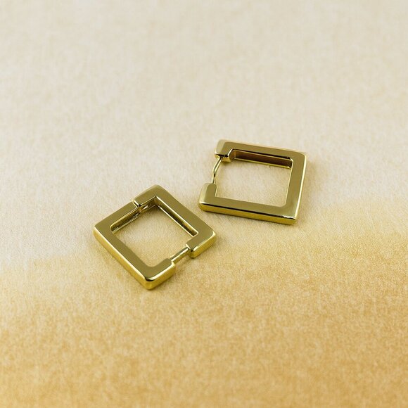 Elegant 18K Gold Plated Bar Hoop Earrings – Minimalist Rectangle Design - Picture 4 of 5